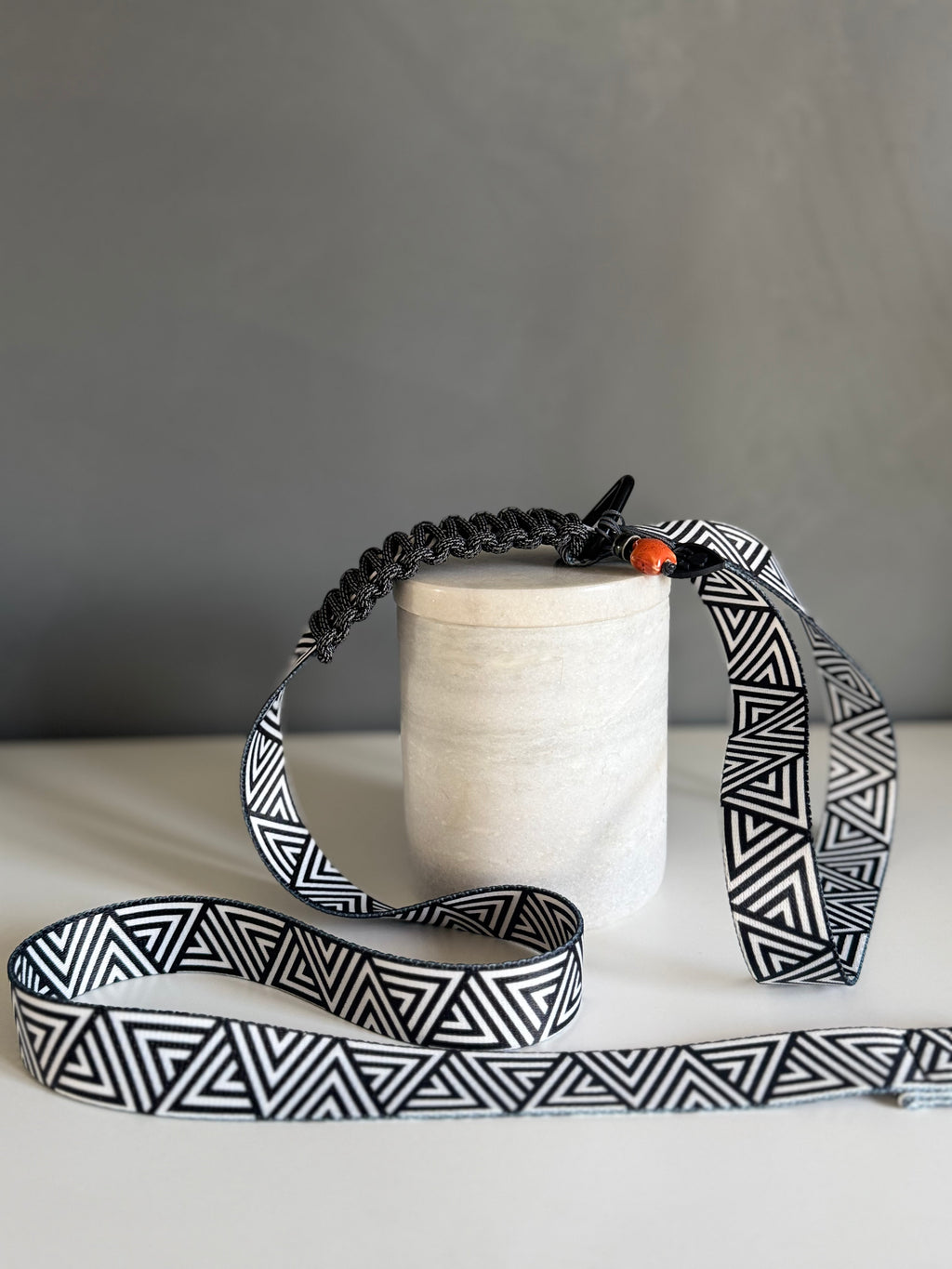 ReadyForWalk | Reflective leash | Black&White