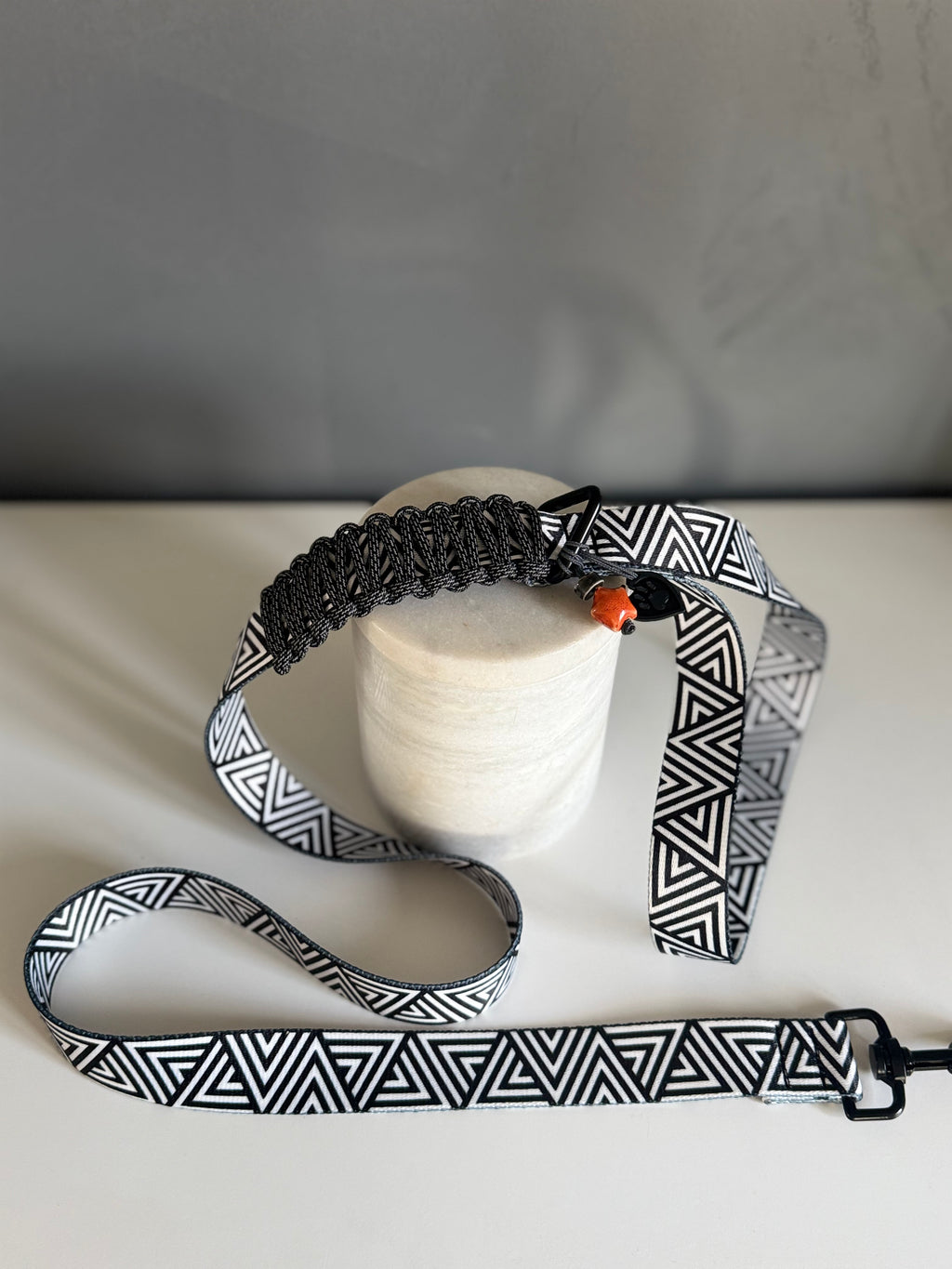 ReadyForWalk | Reflective leash | Black&White