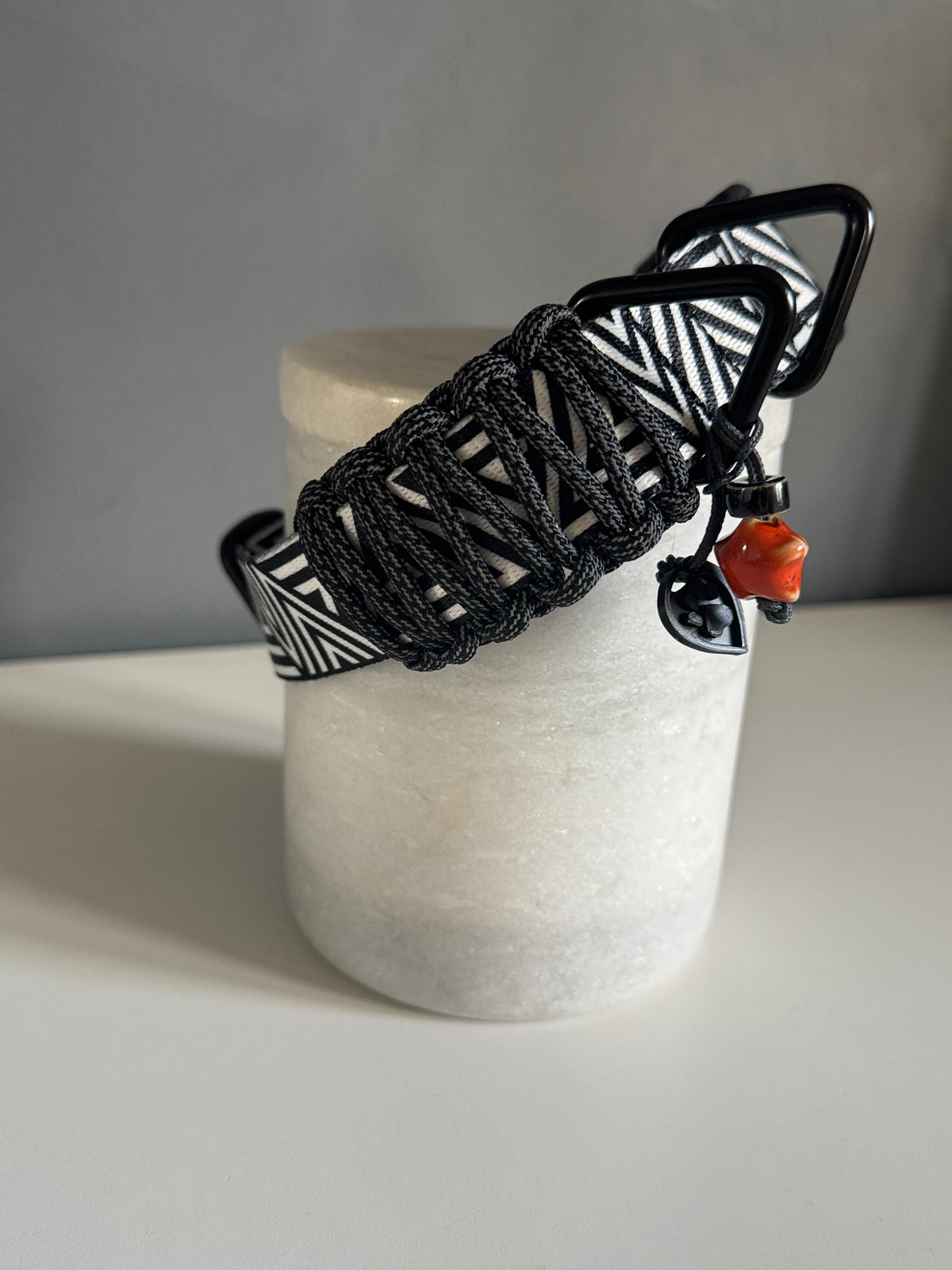 ReadyForBuckle | Reflective Collar | Black&White