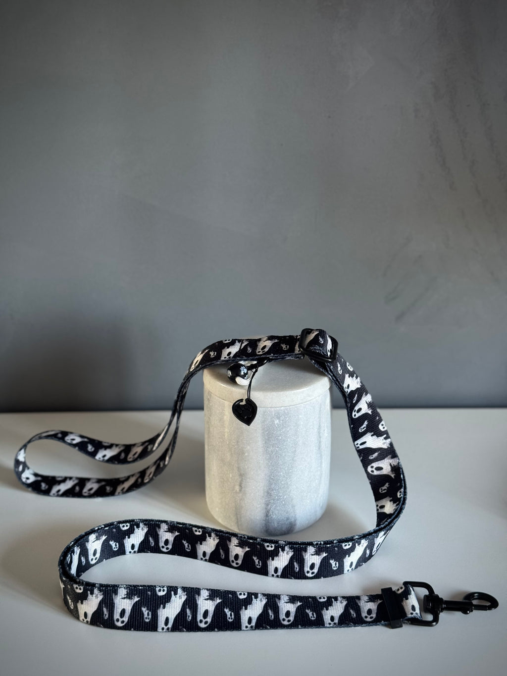 ReadyForAdjust | Adjustable leash | Ghost