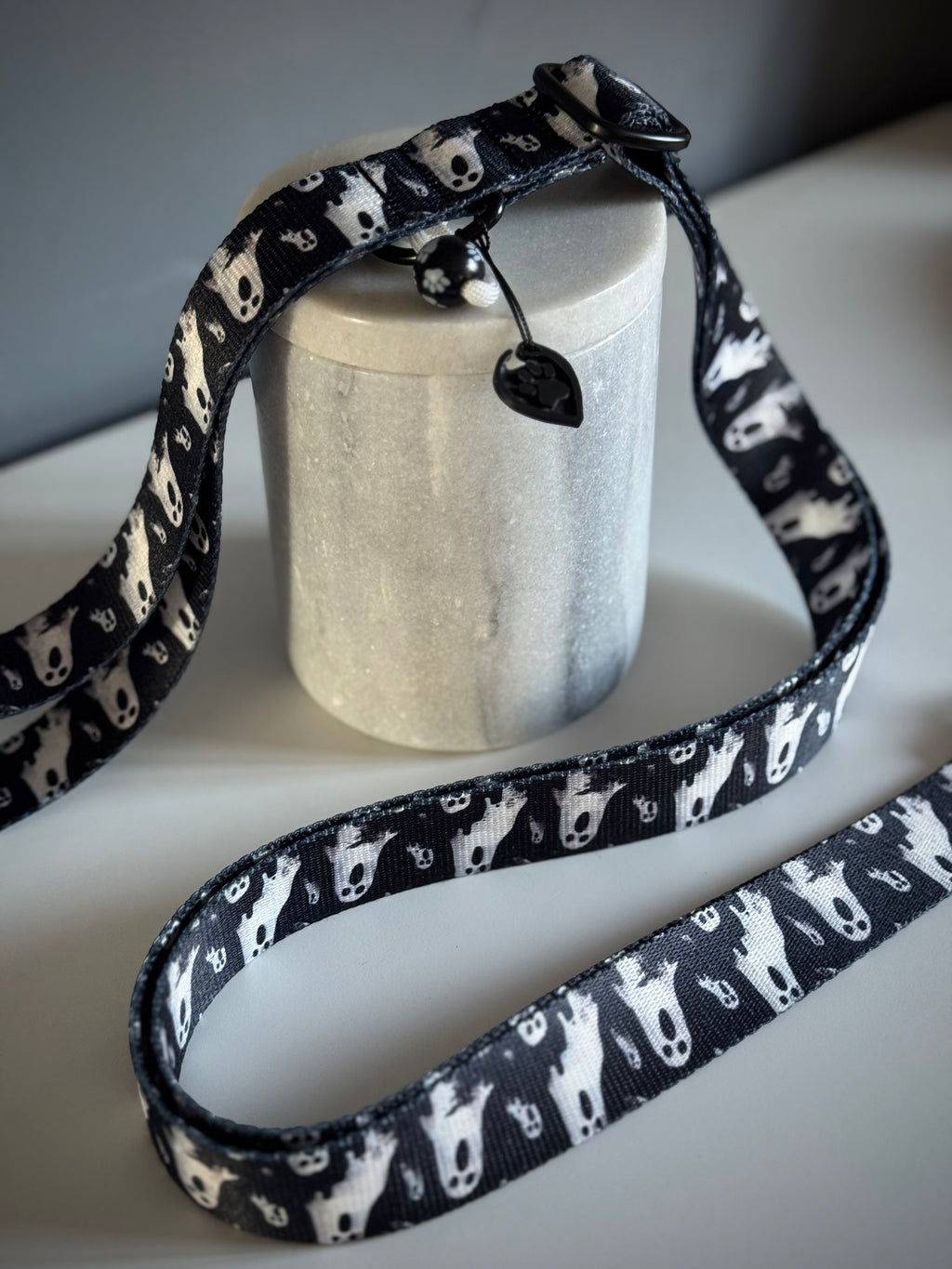 ReadyForAdjust | Adjustable leash | Ghost