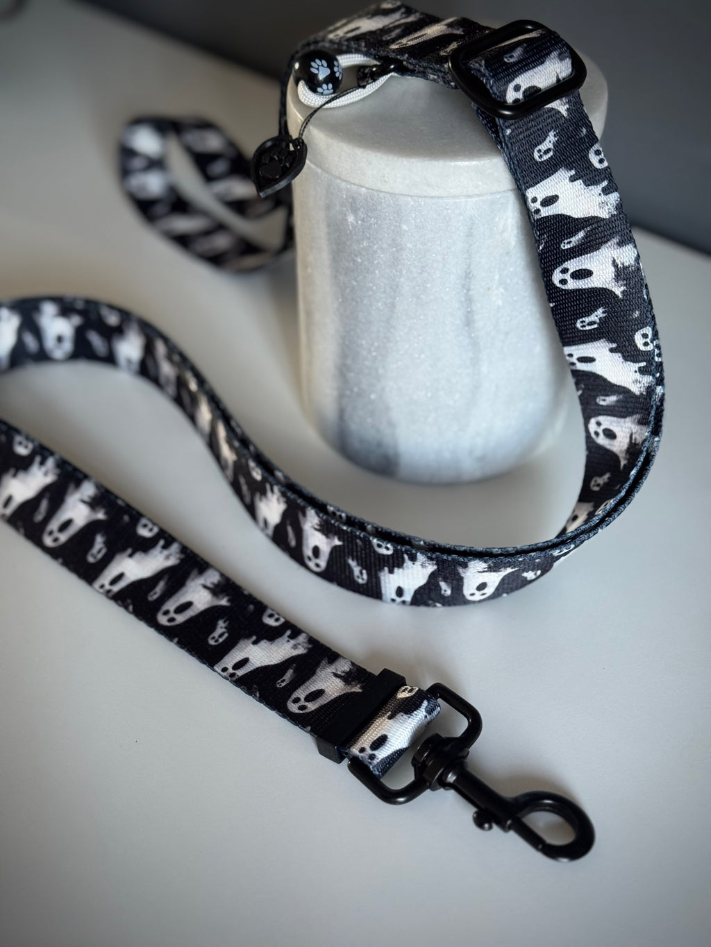 ReadyForAdjust | Adjustable leash | Ghost