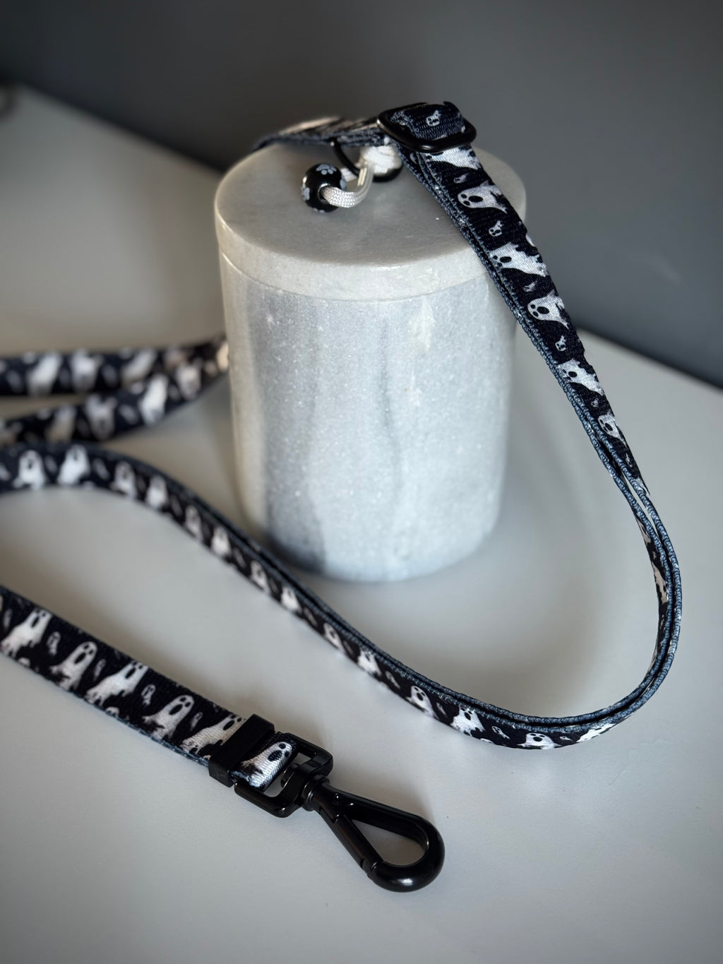 ReadyForAdjust | Adjustable leash | Ghost