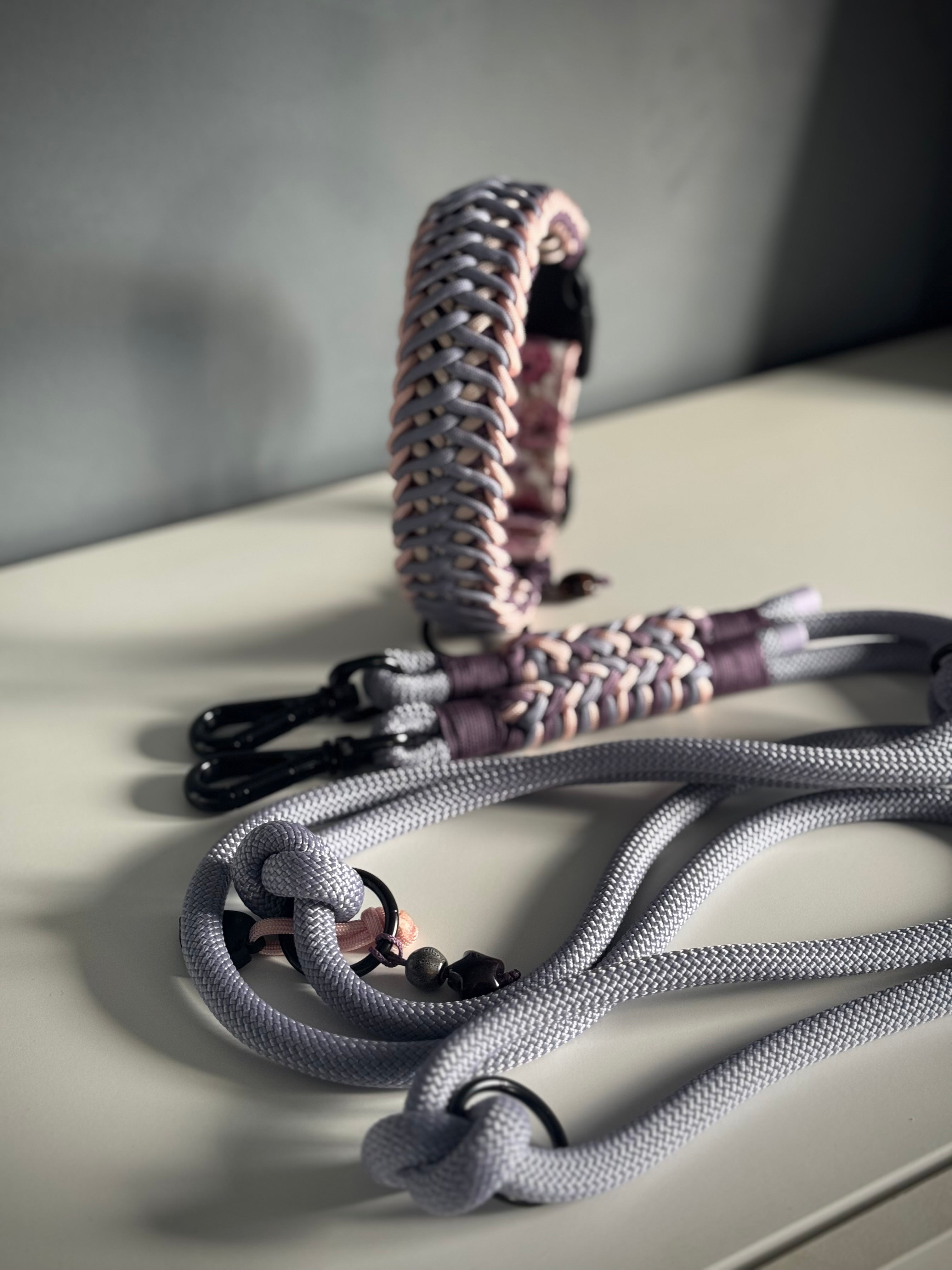 ReadyFor3 | Multifunctional Leash | Meadow I