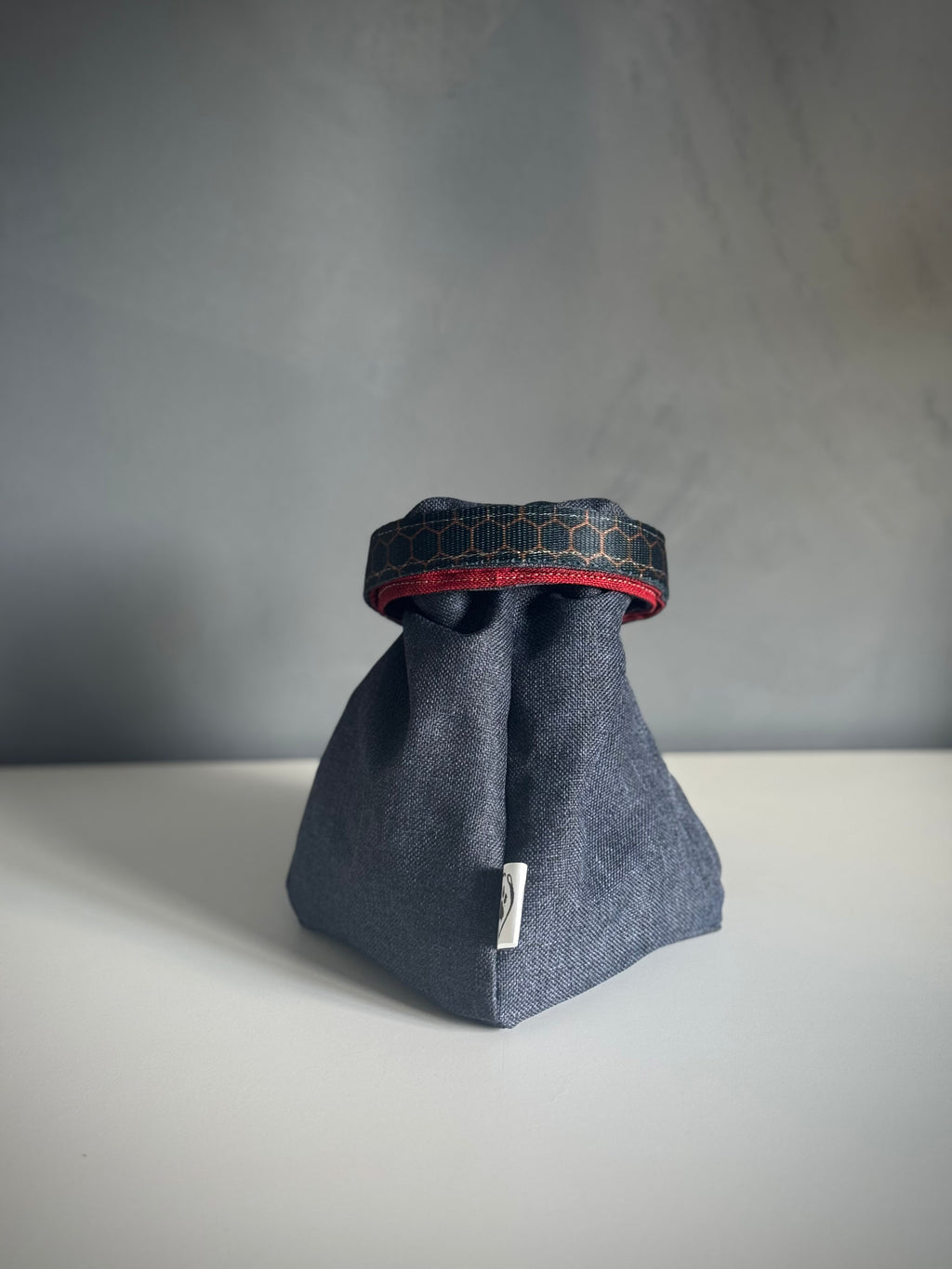 ReadyForSnack&Sniff | Navy/Red