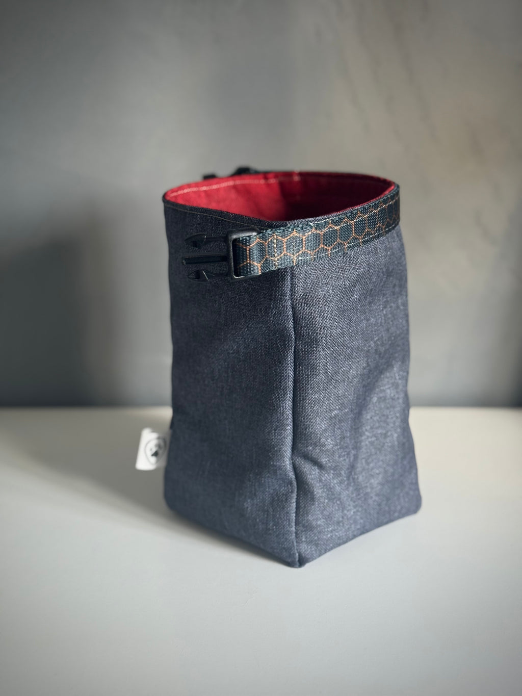 ReadyForSnack&Sniff | Navy/Red