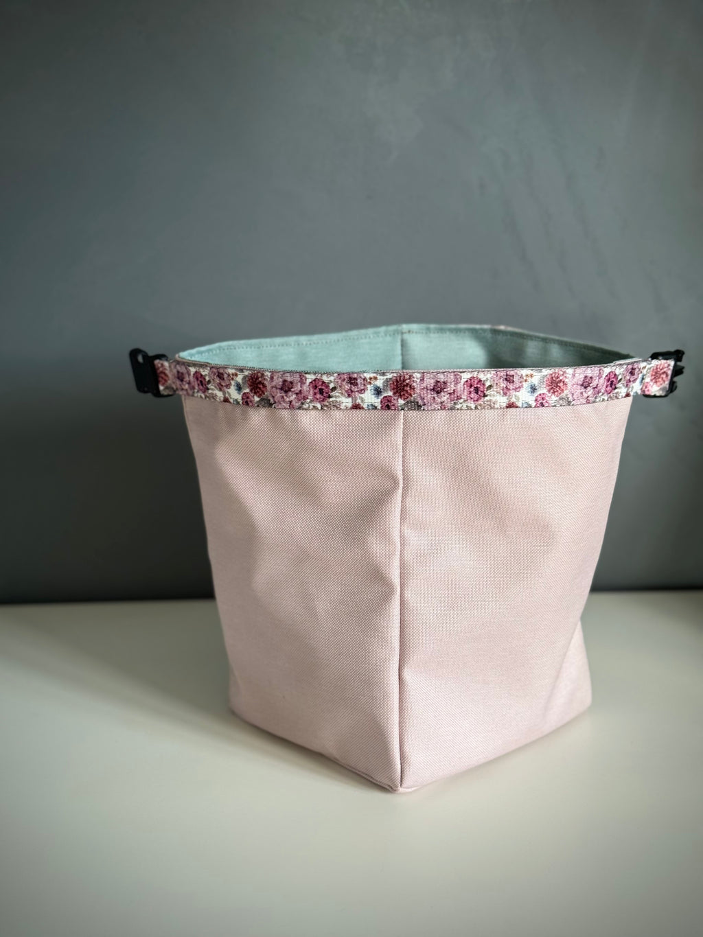 ReadyForSnack&Sniff | Pink/Turquoise