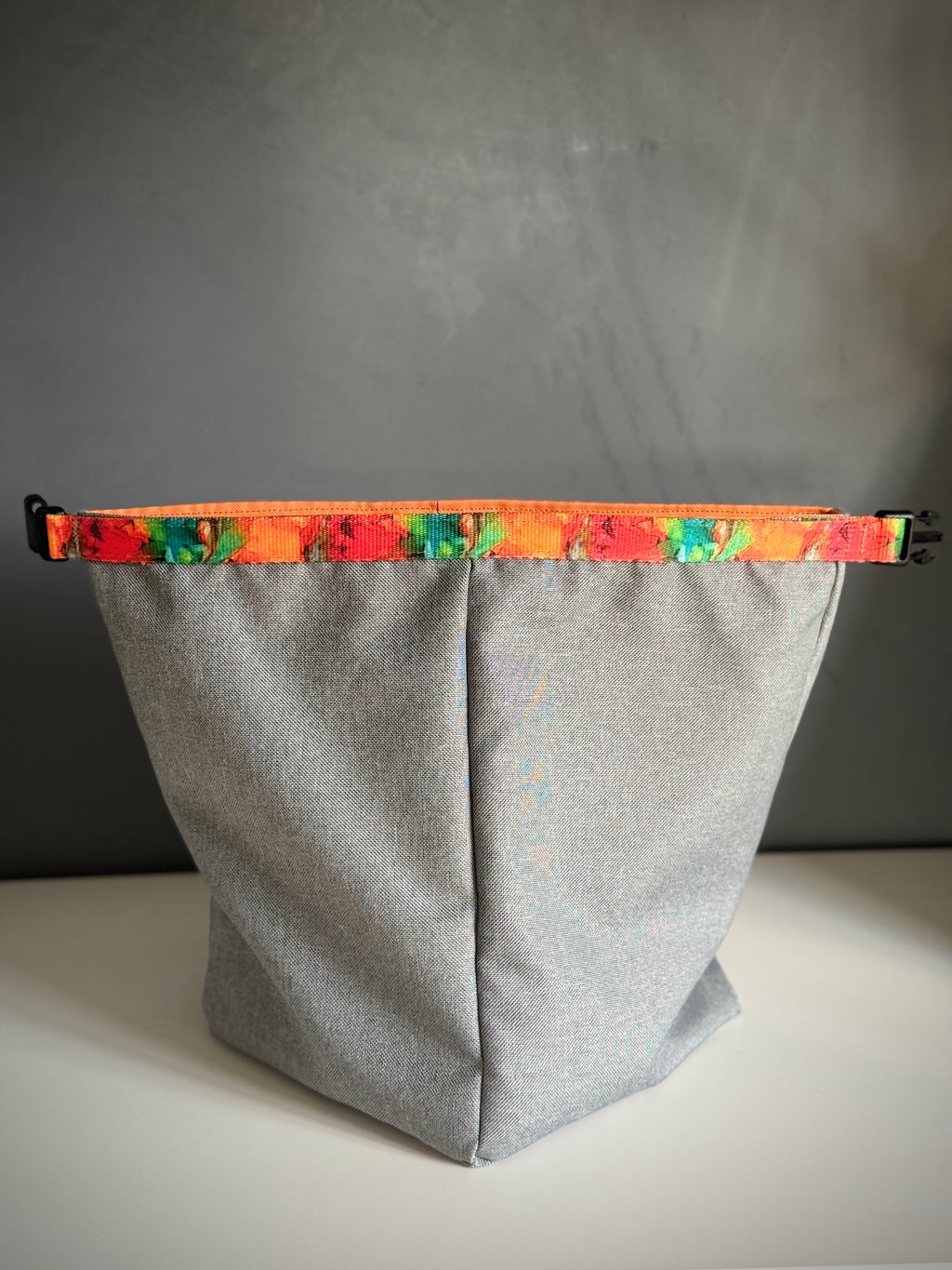 ReadyForSnack&Sniff | Grey/Orange