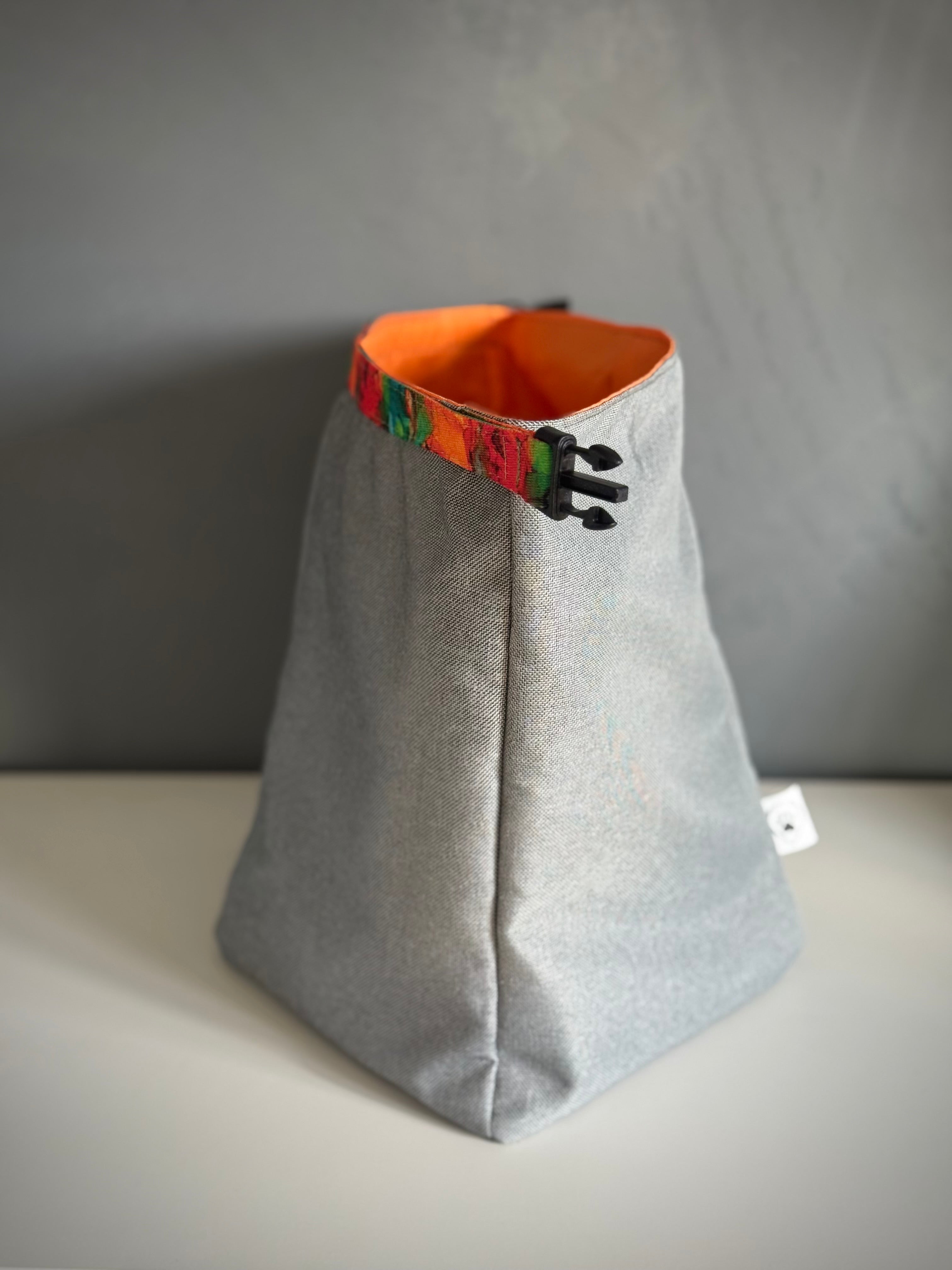 ReadyForSnack&Sniff | Grey/Orange