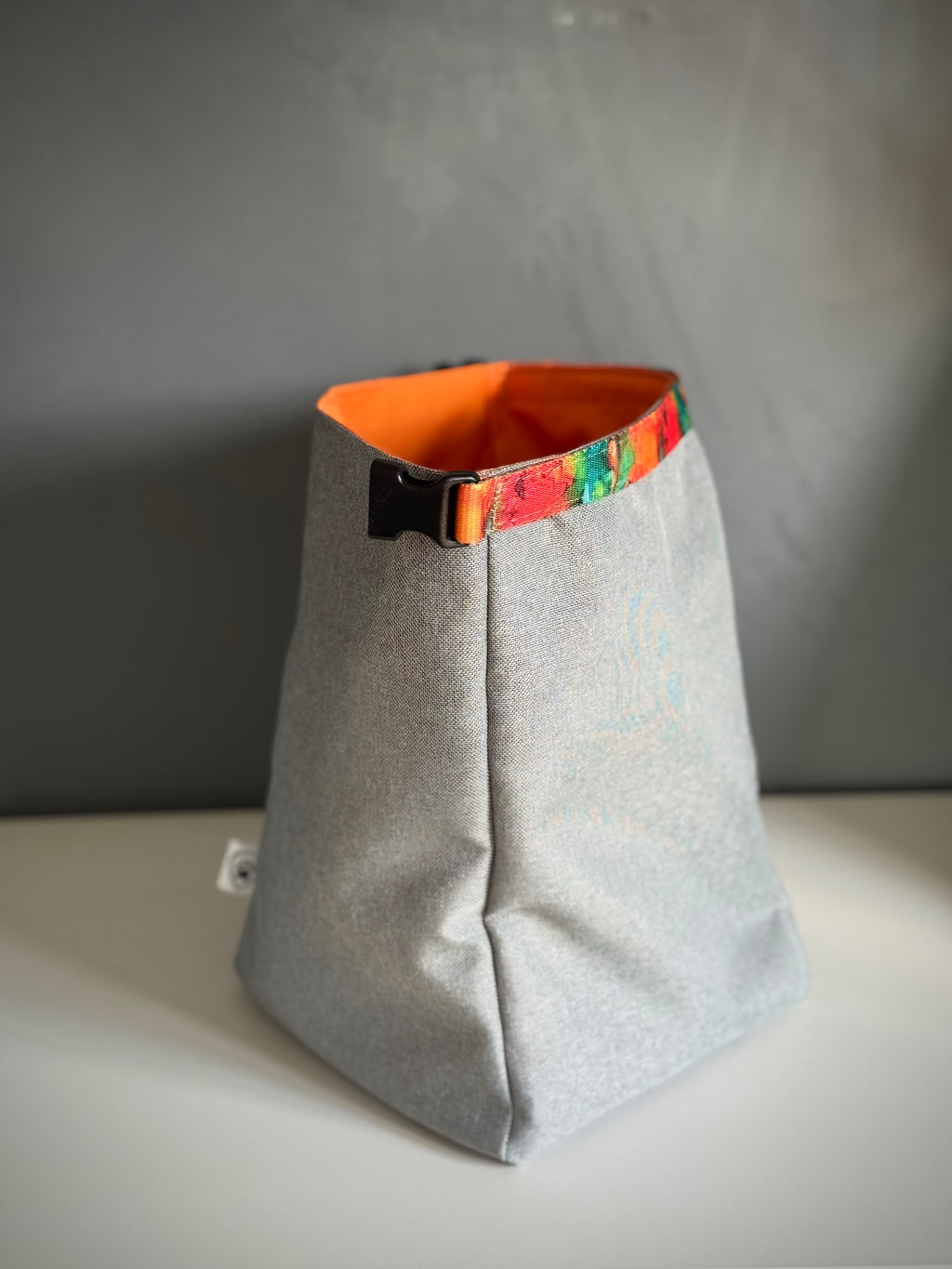 ReadyForSnack&Sniff | Grey/Orange