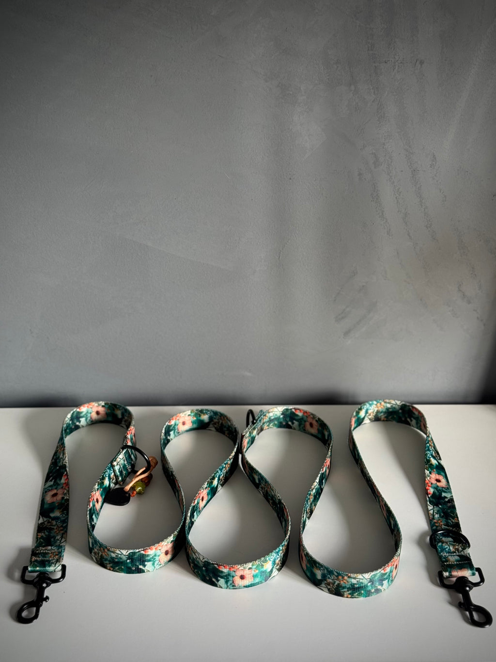 ReadyFor3 | Multifunctional  Leash | Green Meadow