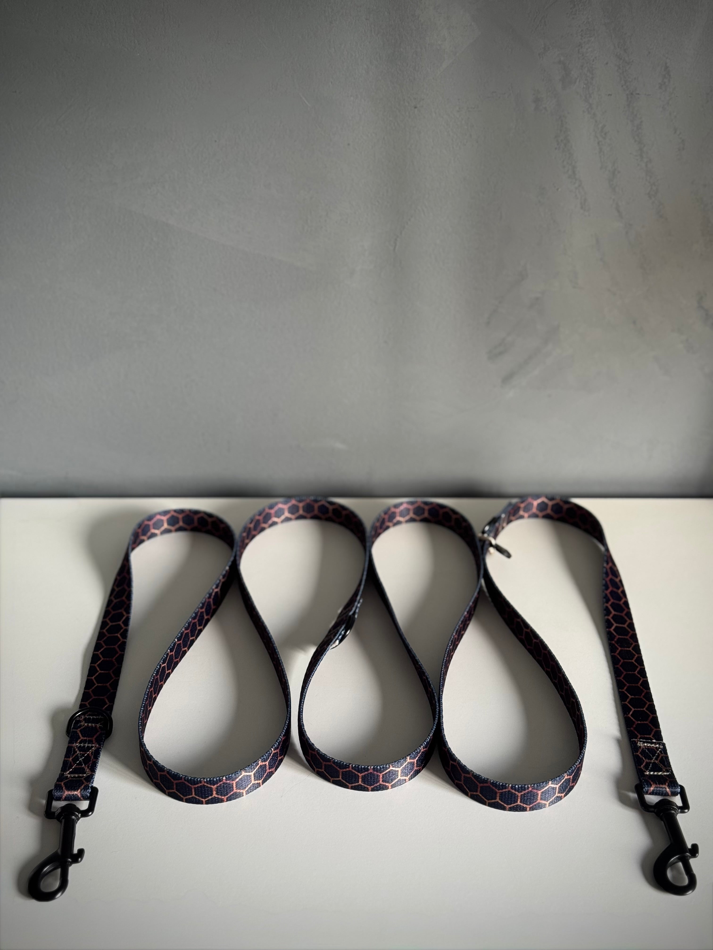 ReadyFor3 | Multifunctional Leash | Hexagon Navy