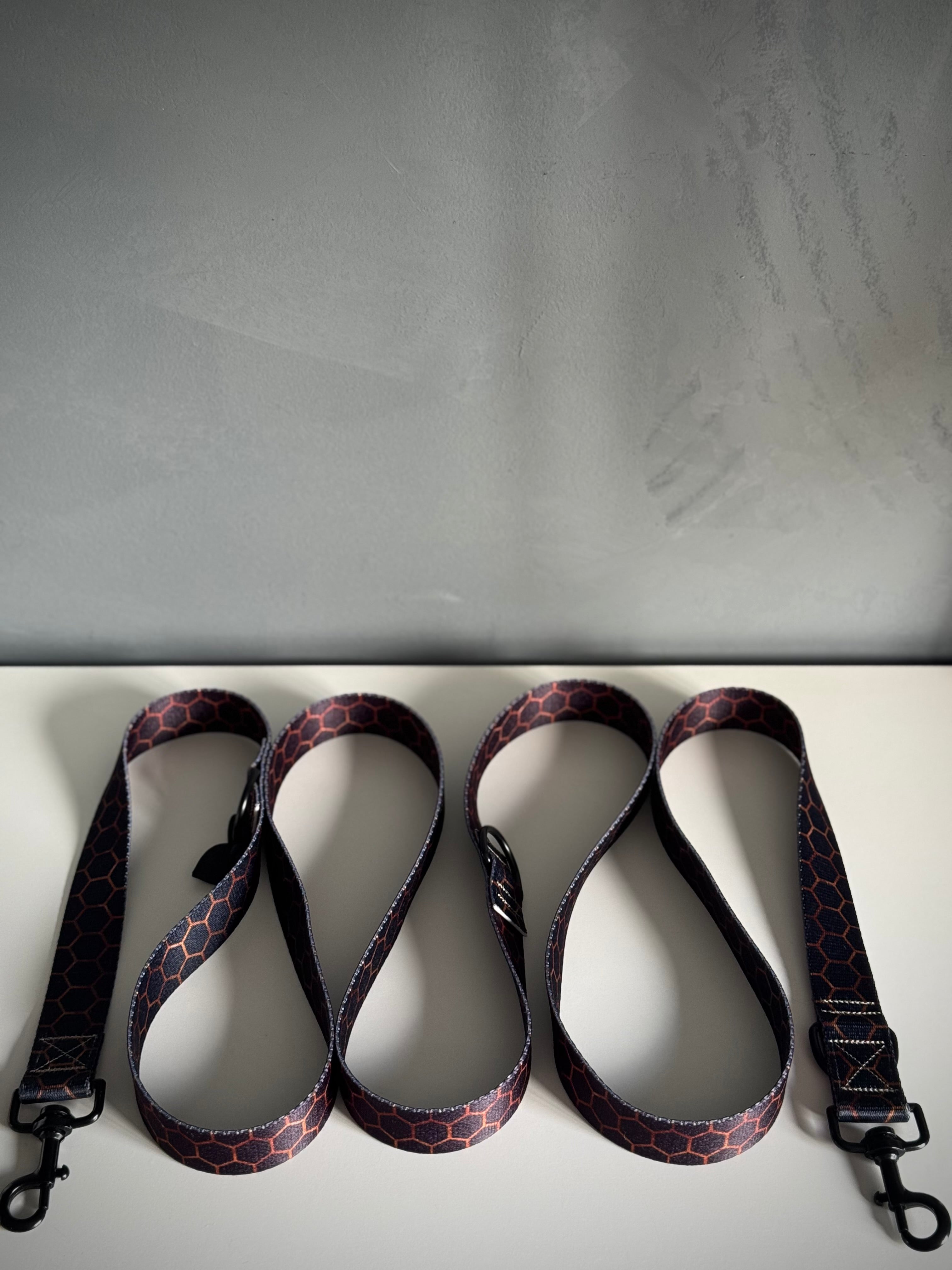 ReadyFor3 | Multifunctional Leash | Hexagon Navy