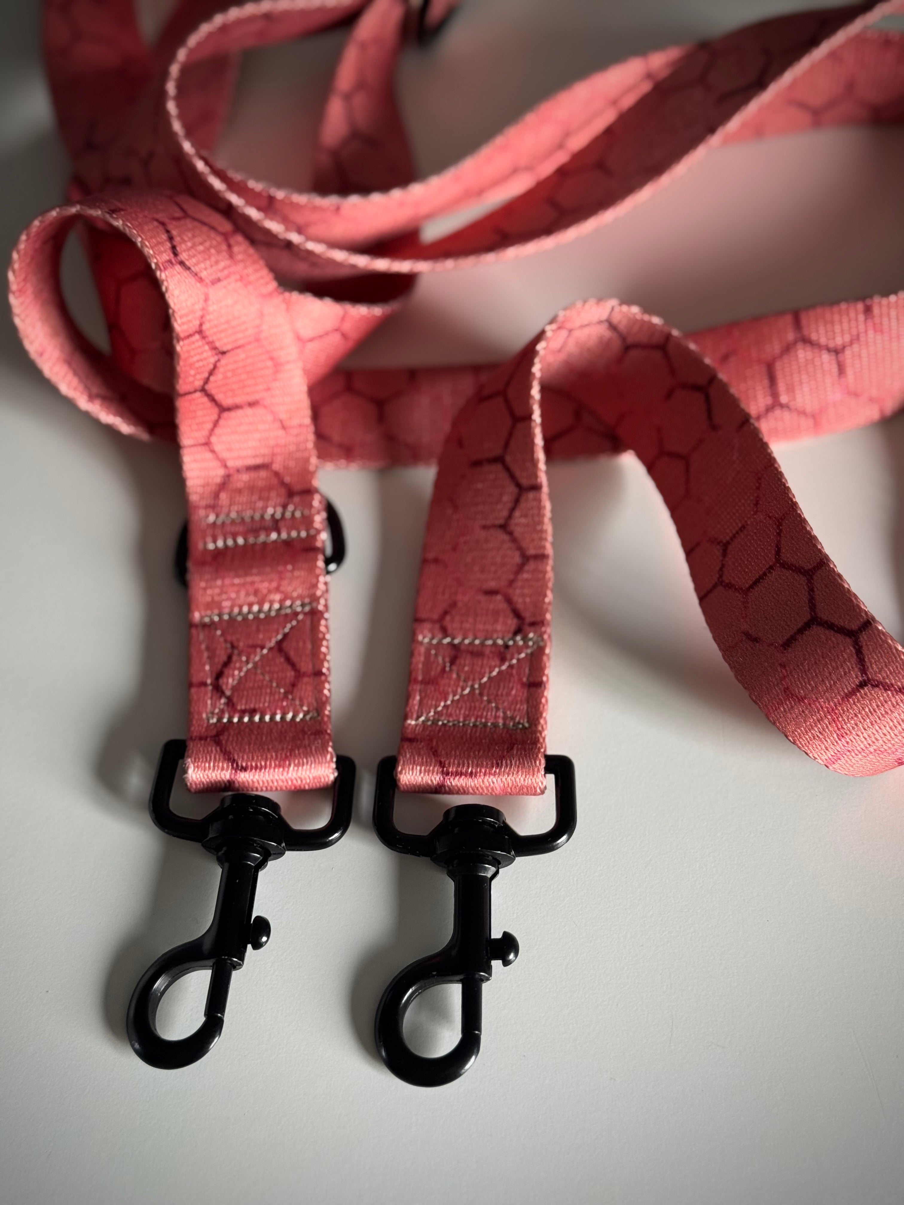 ReadyFor3 | Multifunctional  Leash | Hexagon Pink