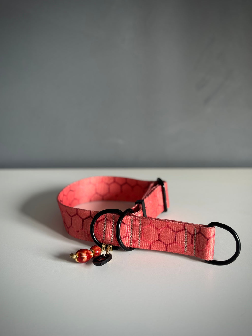 ReadyForHalf-slip | Collar | Hexagon Pink