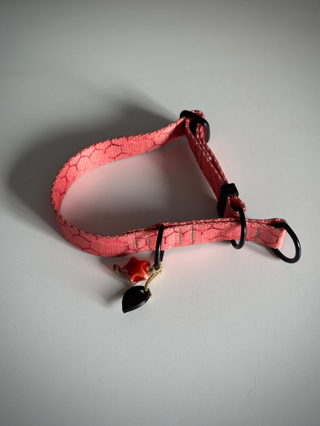 ReadyForHalf-slip | Collar | Hexagon Pink