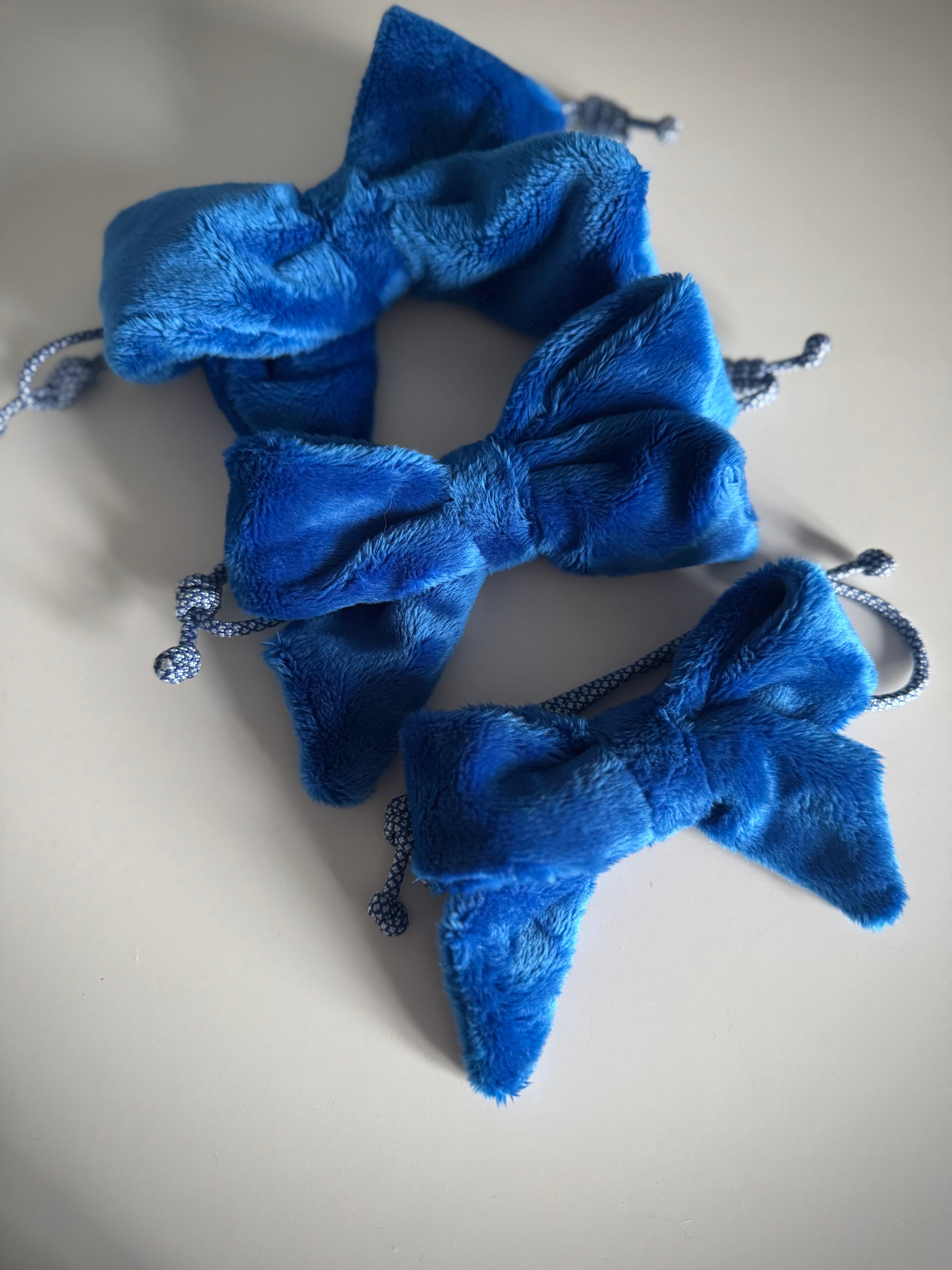 ReadyForBowTie | Fluff Blue