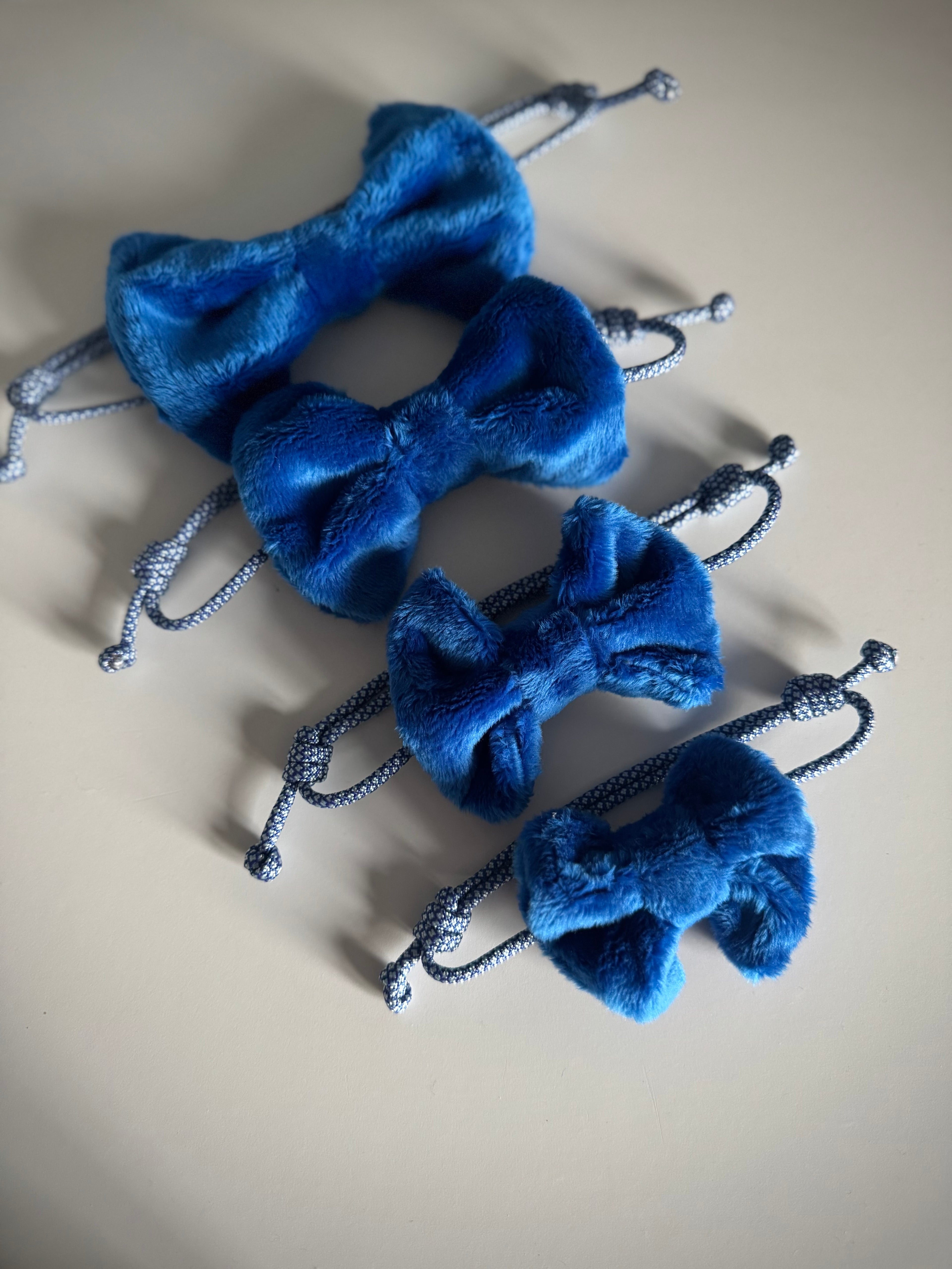 ReadyForBowTie | Fluff Blue