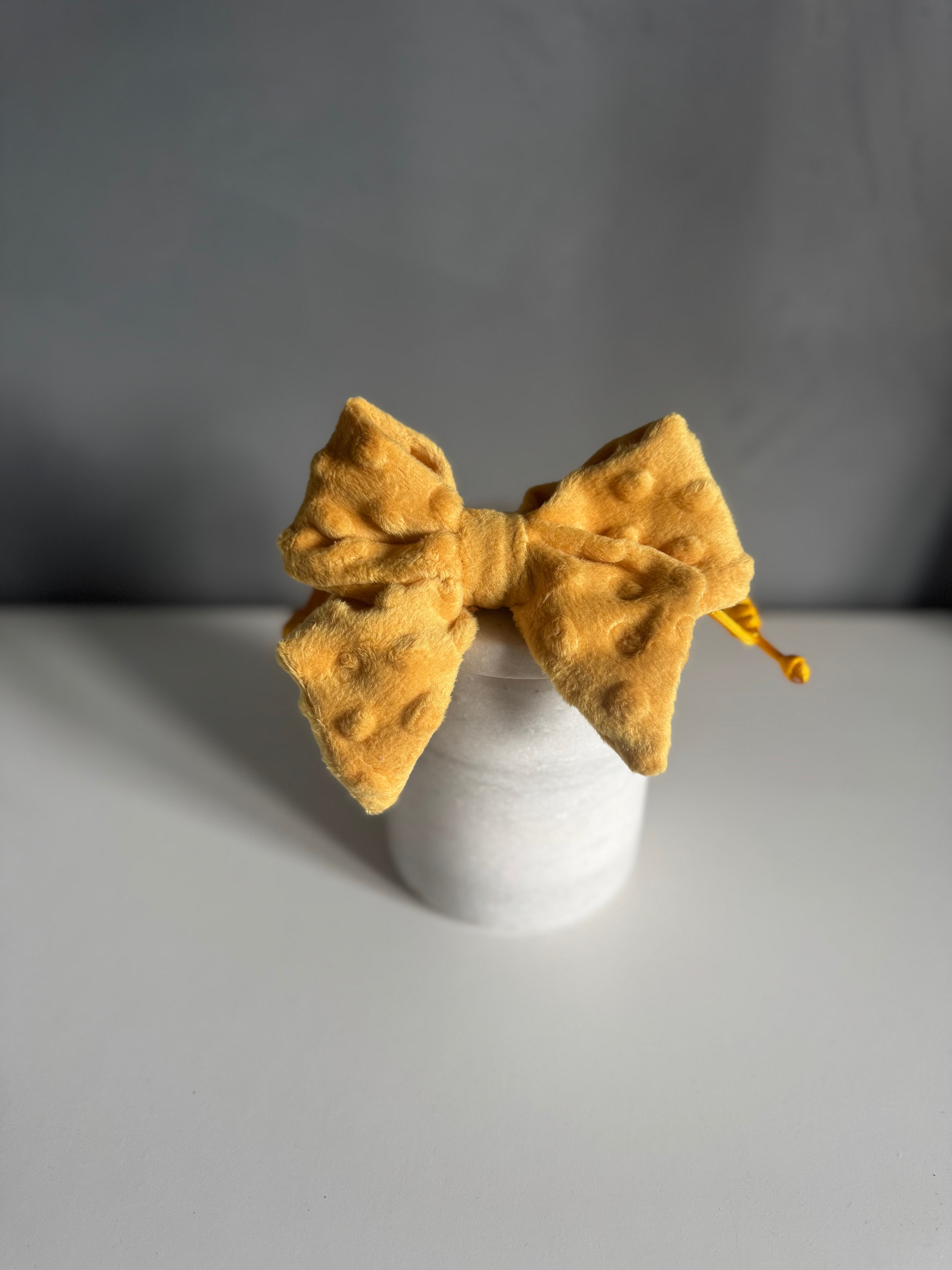 ReadyForBowTie | Dot Yellow