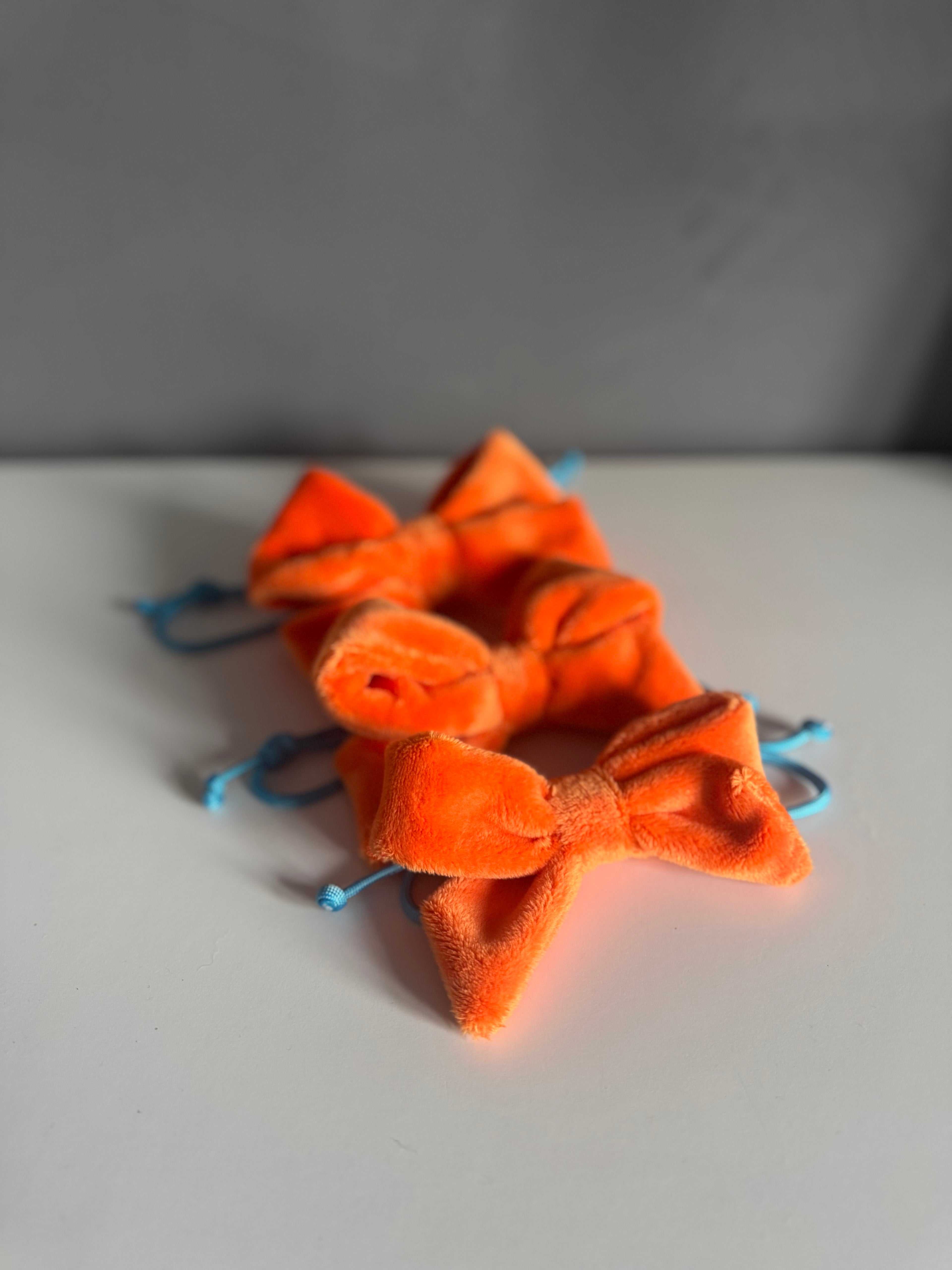 ReadyForBowTie | Fluff Orange