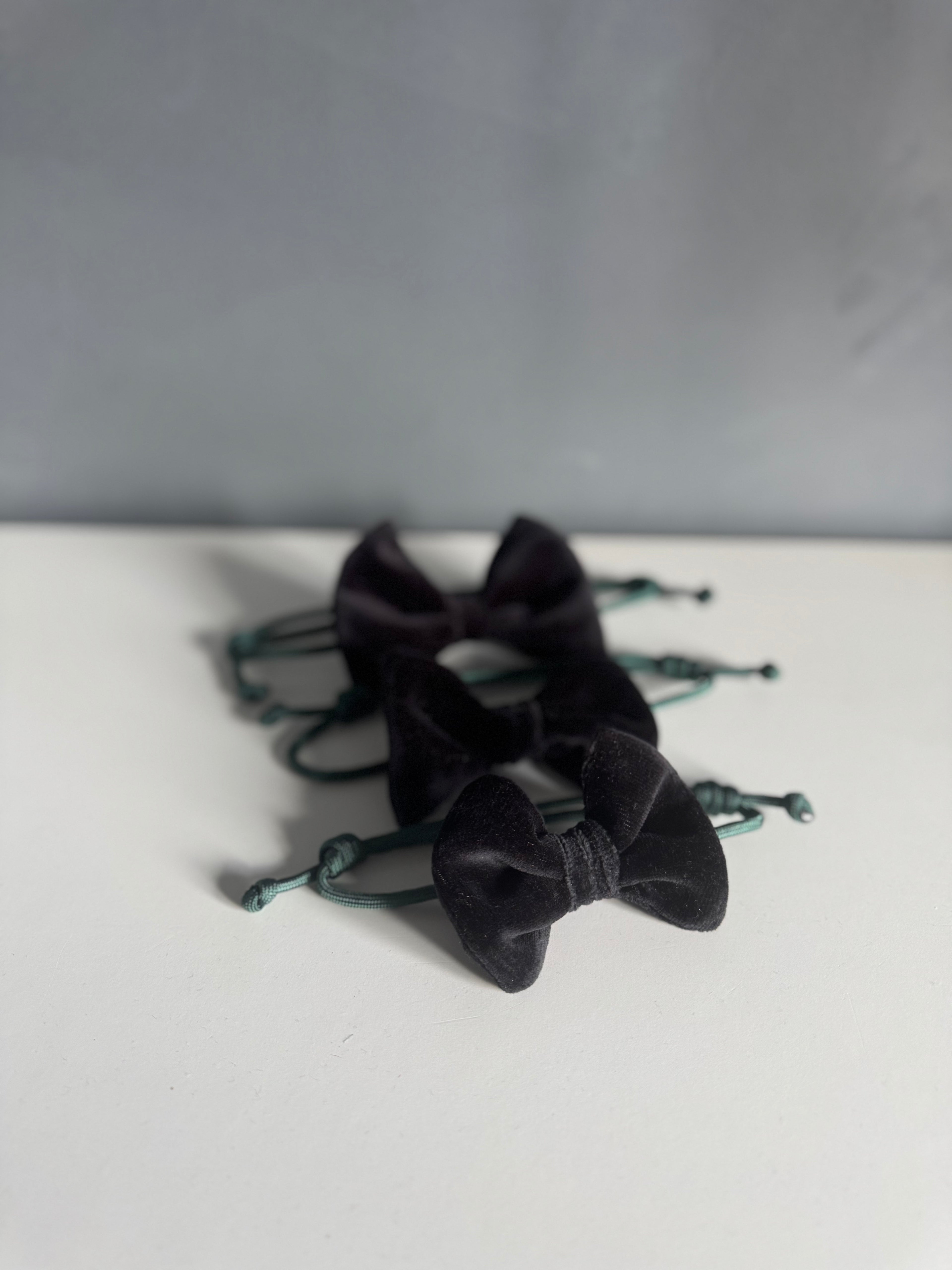 ReadyForBowTie | Velvet Black/Green/Burgundy