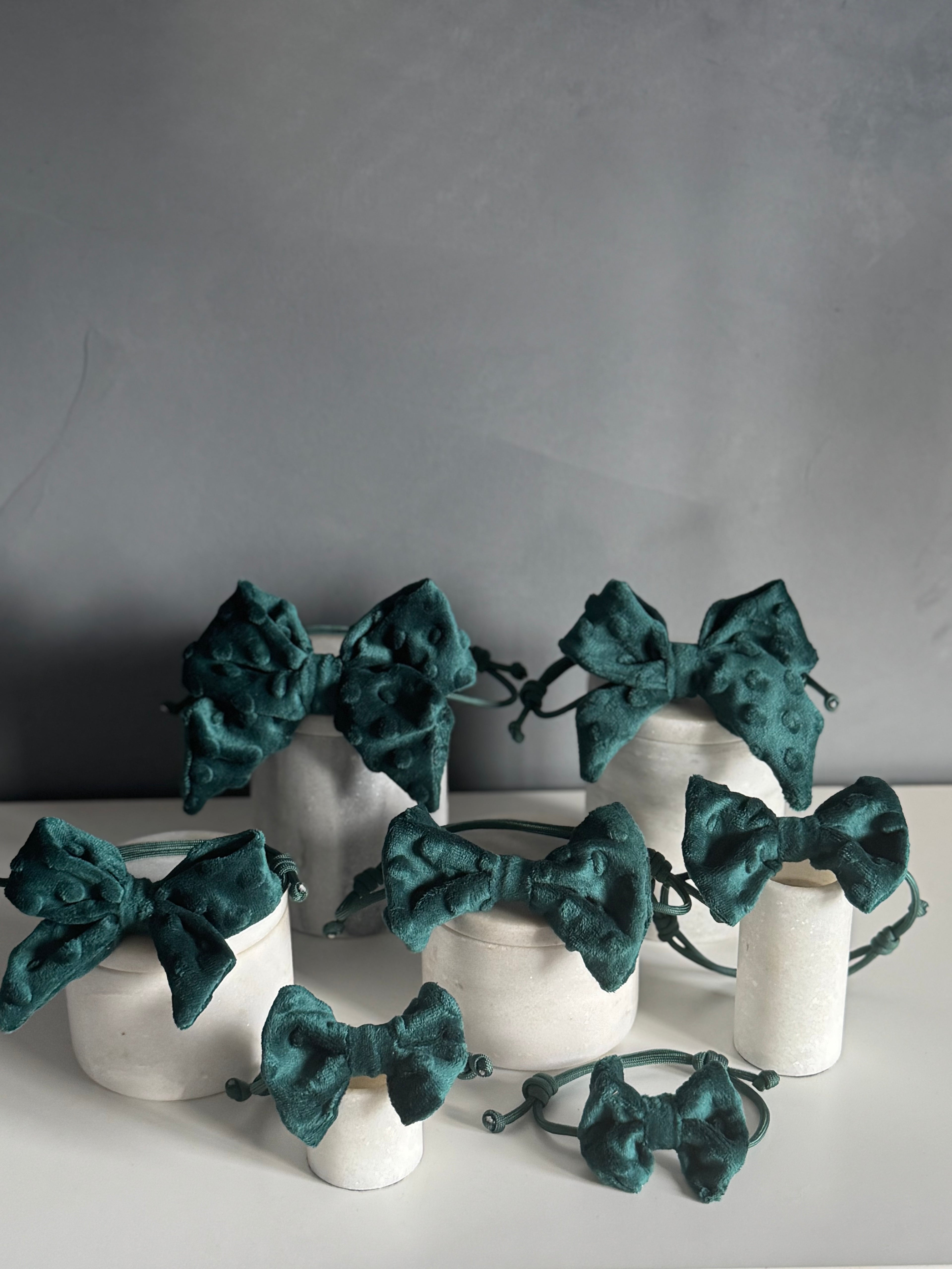 ReadyForBowTie | Dot Green