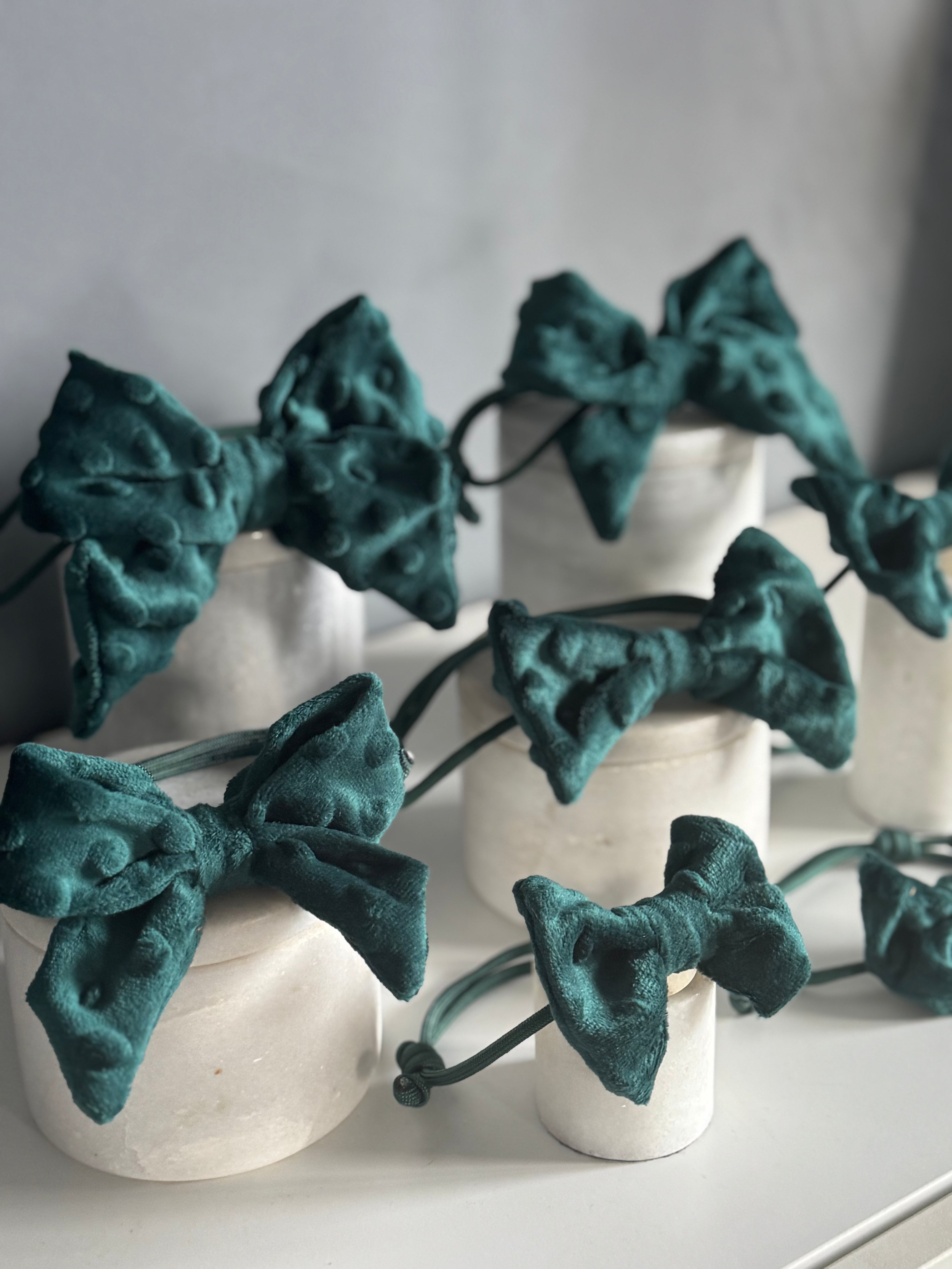 ReadyForBowTie | Dot Green
