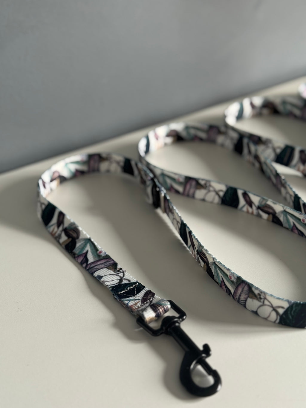 ReadyFor3 | Multifunctional Leash | Banana Tree