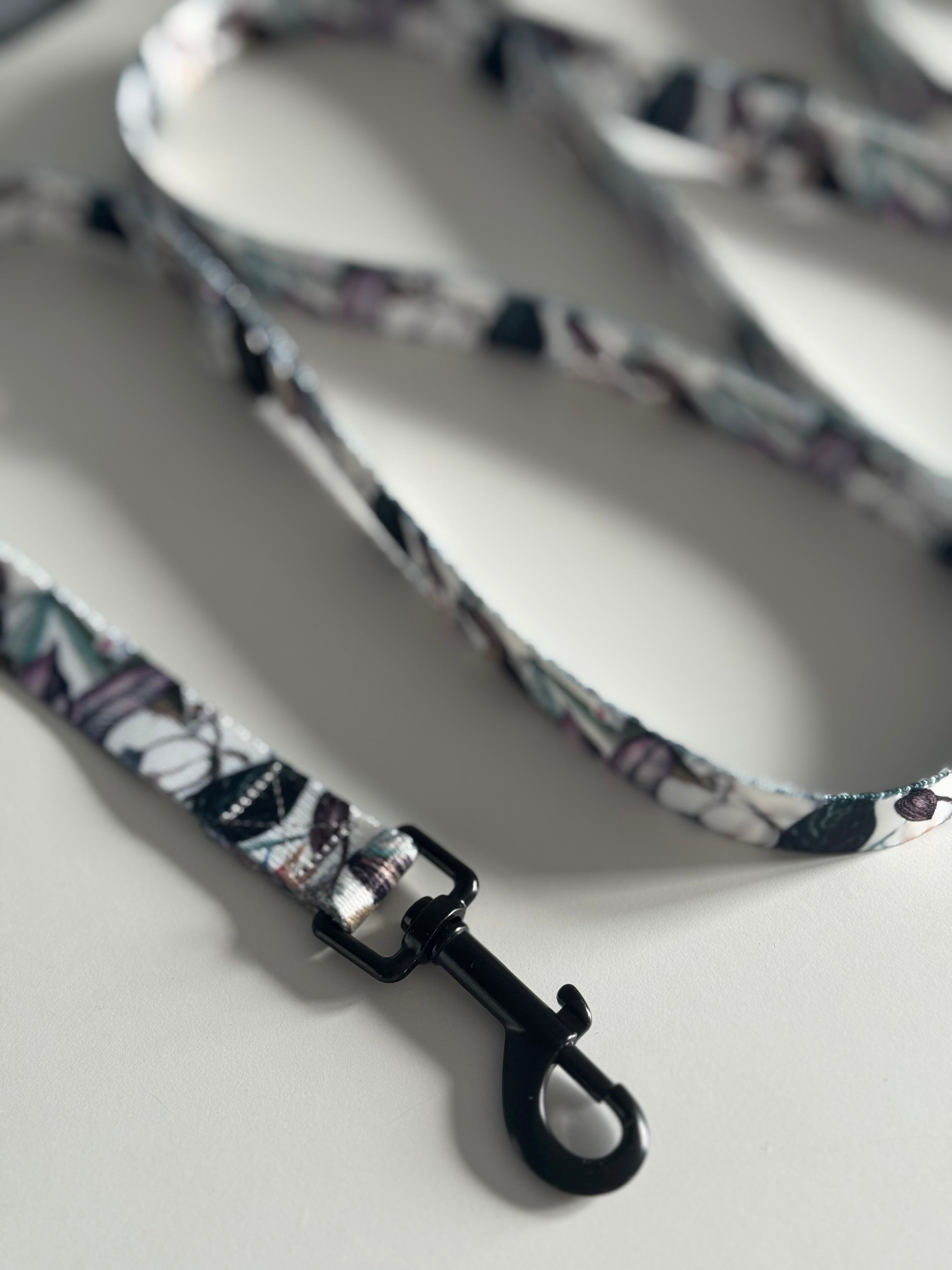 ReadyFor3 | Multifunctional Leash | Banana Tree