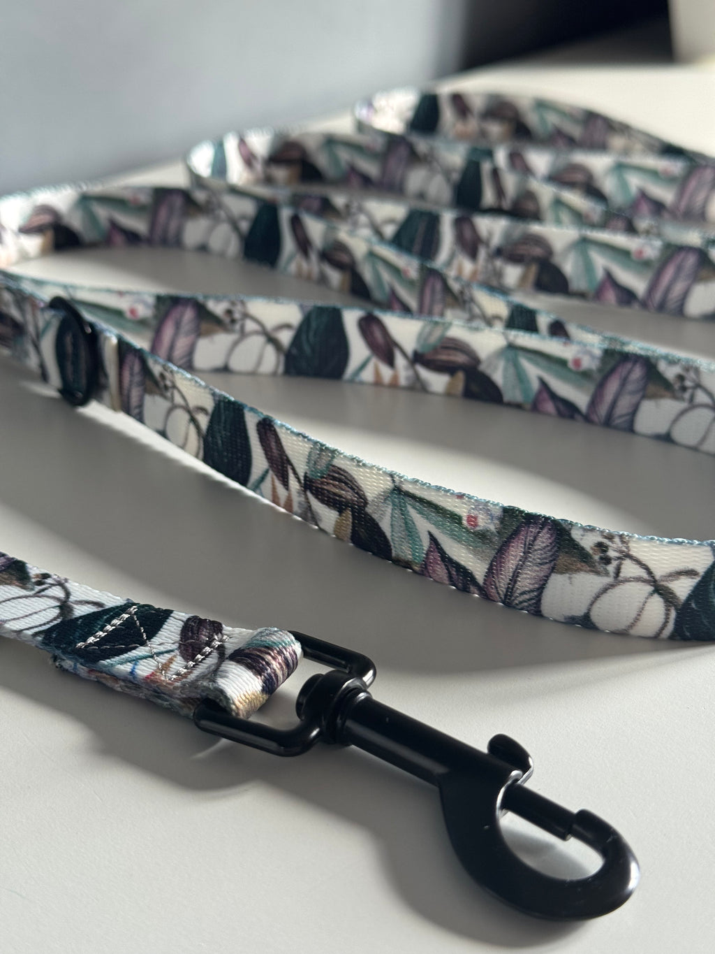 ReadyFor3 | Multifunctional Leash | Banana Tree