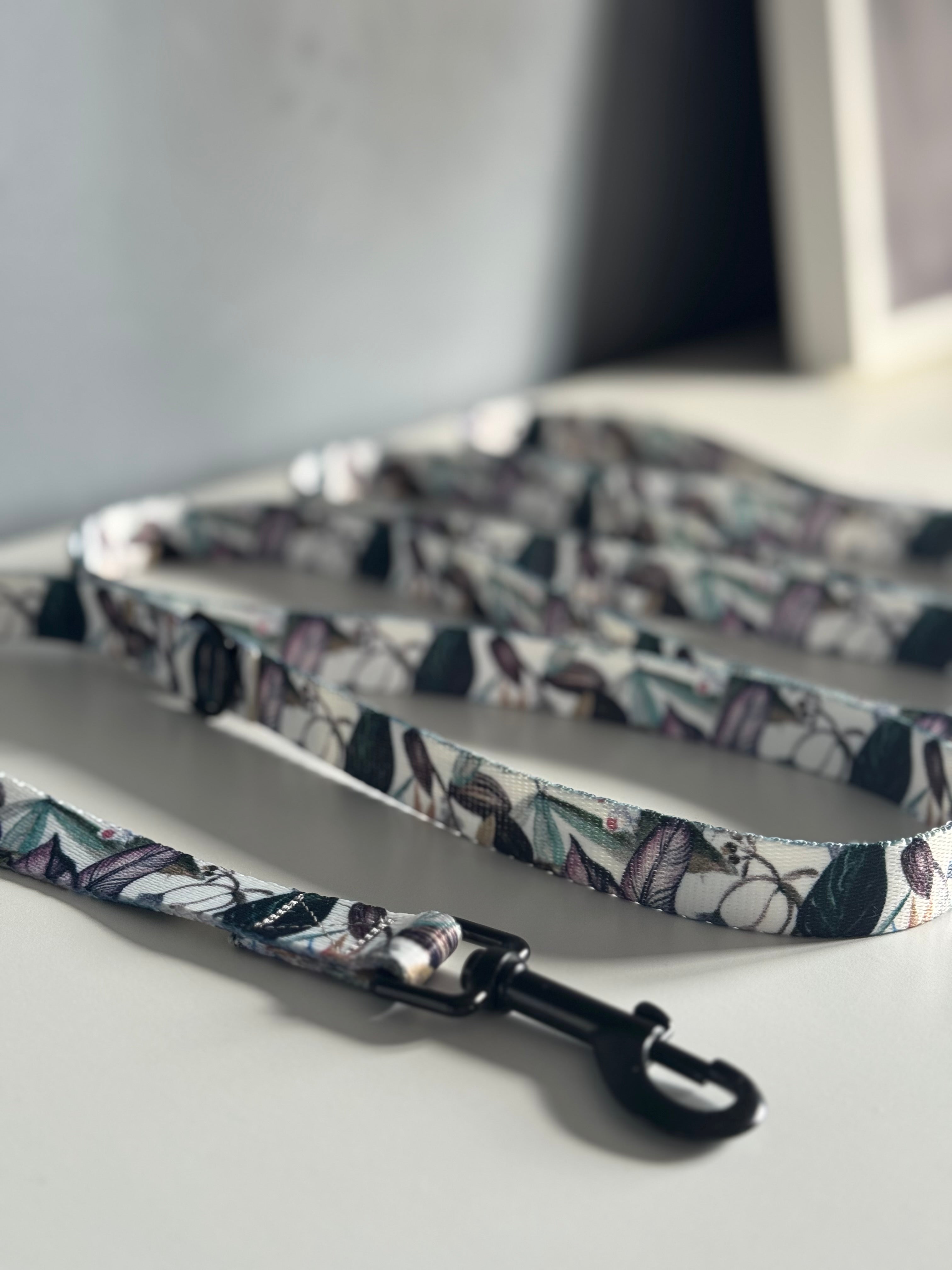 ReadyFor3 | Multifunctional Leash | Banana Tree