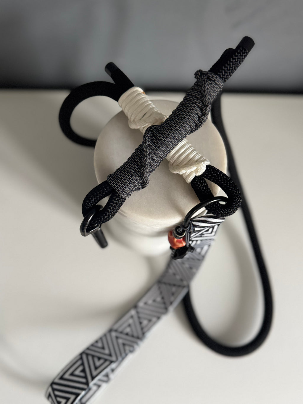 ReadyForFusion | Reflective Leash | Rope10 | Black&White
