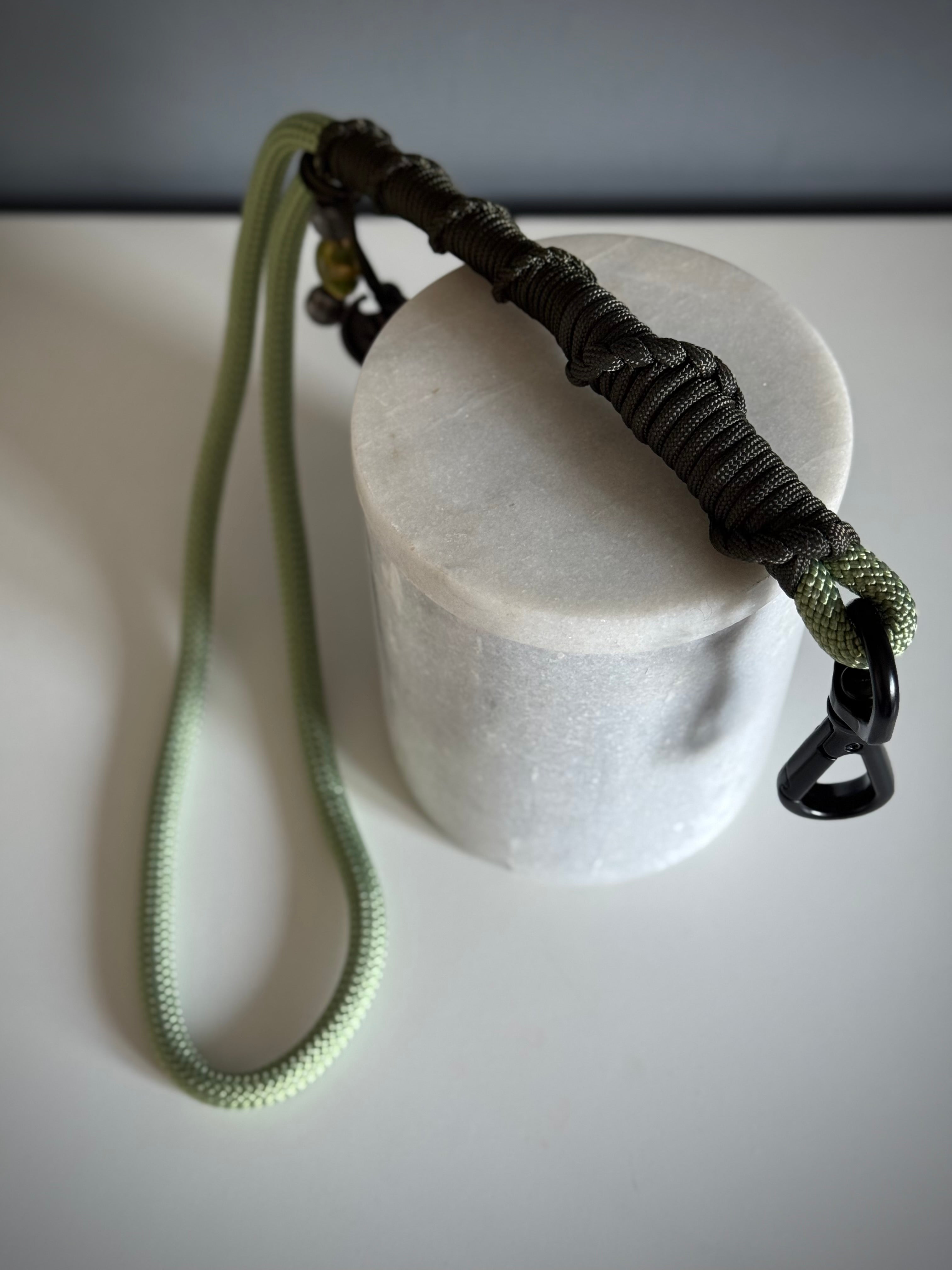 ReadyForShort | Leash