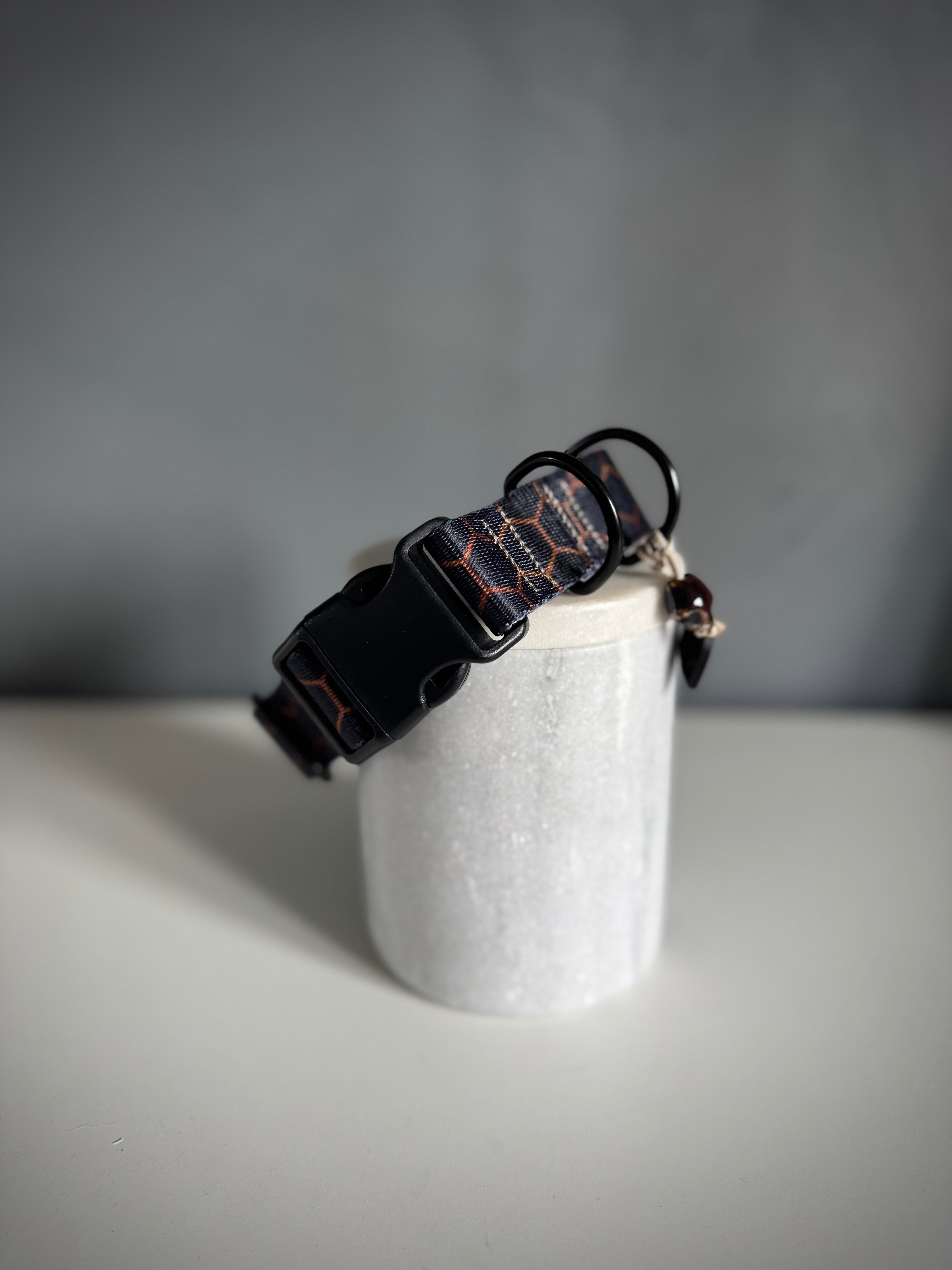 ReadyForBuckle | Collar | Hexagon Navy