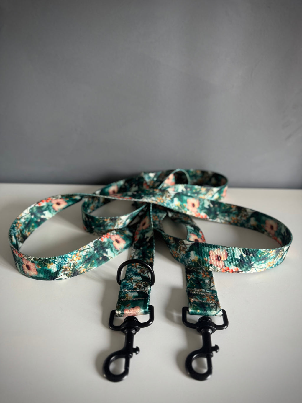 ReadyFor3 | Multifunctional  Leash | Green Meadow